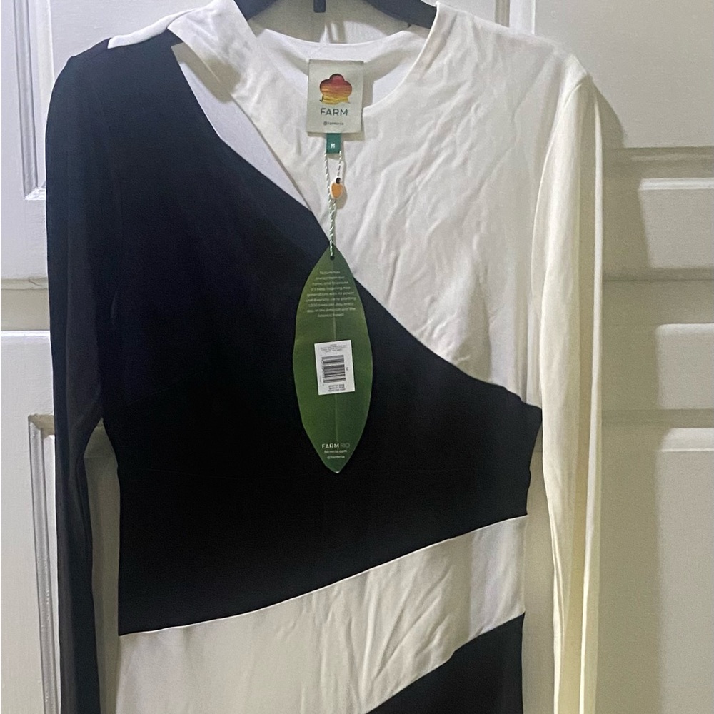 FARM Rio Black and White Asymmetrical Long Sleeve Sheath Dress